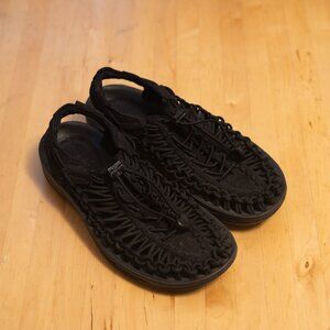 KEEN Women's UNEEK Sneaker US 8